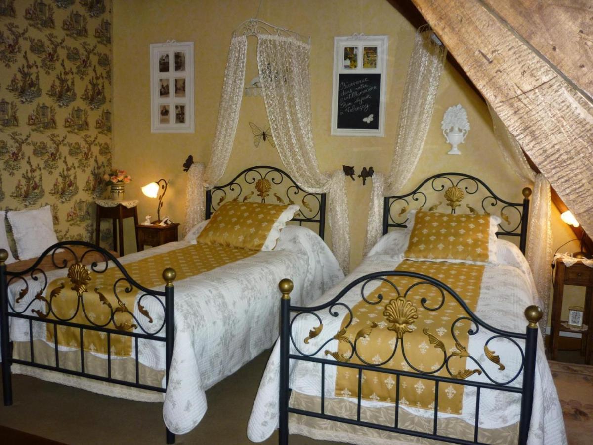 Les Charmes Bed & Breakfast Valencay Exterior photo