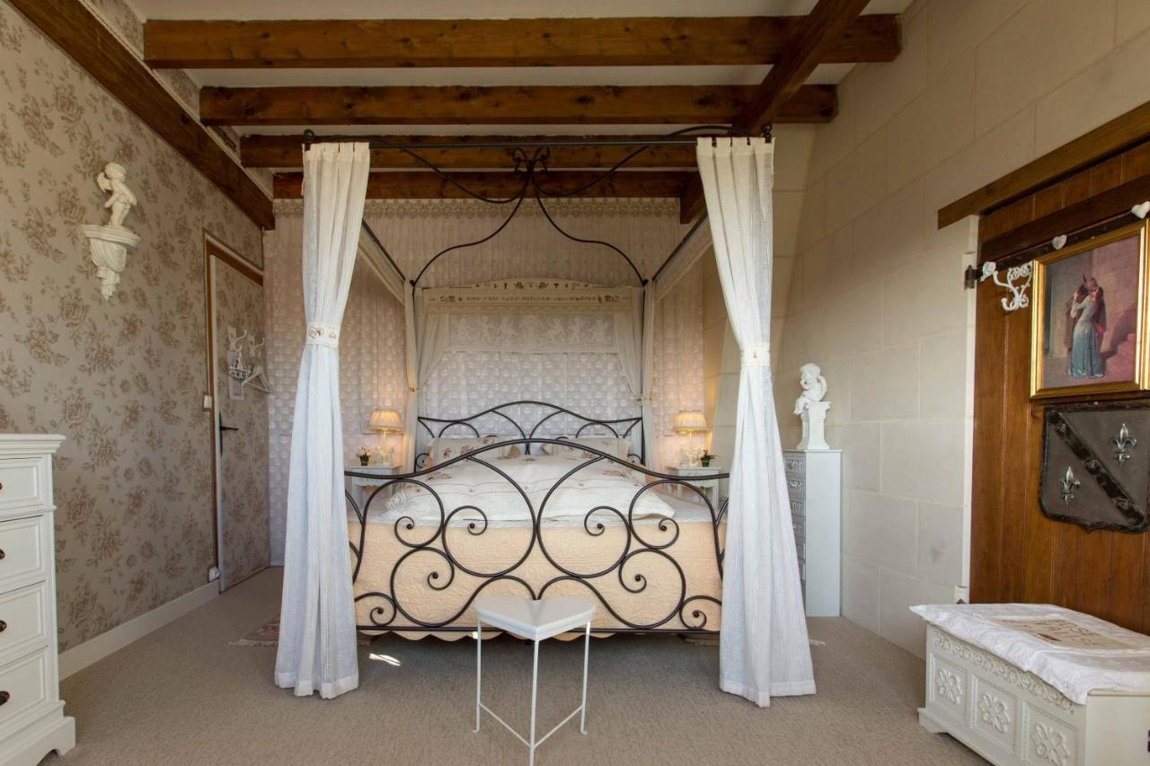 Les Charmes Bed & Breakfast Valencay Exterior photo